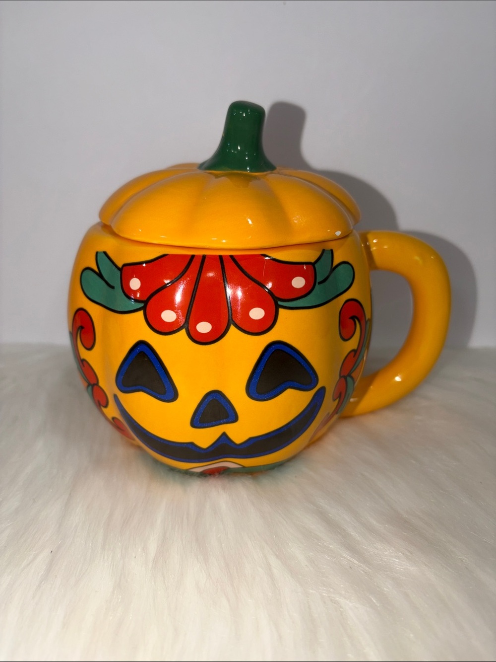 Yellow Pumpkin Jack-o'-Lantern Ceramic Mug with Lid